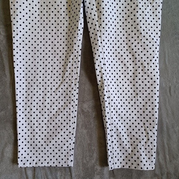 Chicos Sz 2 / 12 Ankle Pants Polka Dot Straight Leg White Black Casual‎ Classic - Picture 12 of 13